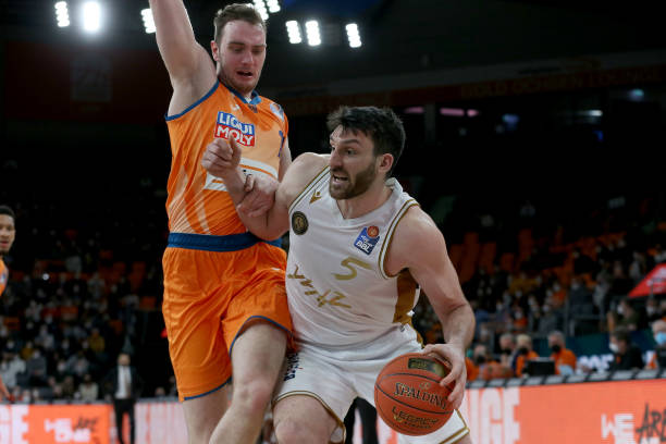 明星如何通 明星如何通