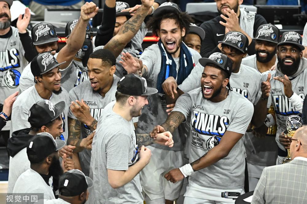 甚至与多位 甚至与多位